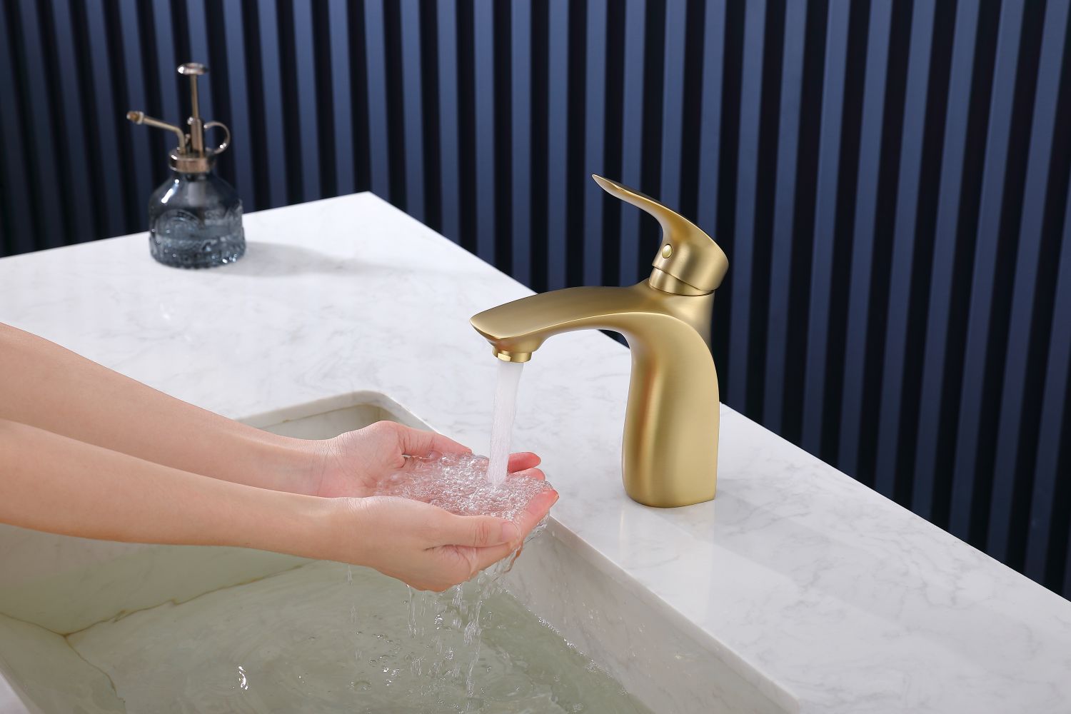 Solid Brass Gold Finish Bathroom Faucet 