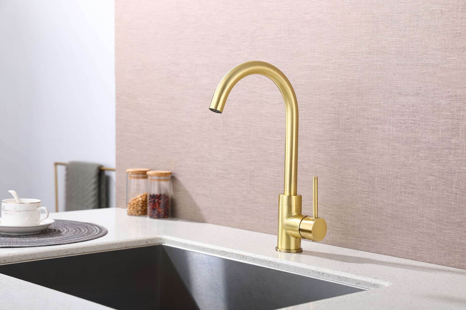 Gold Single Hole Kitchen Faucets