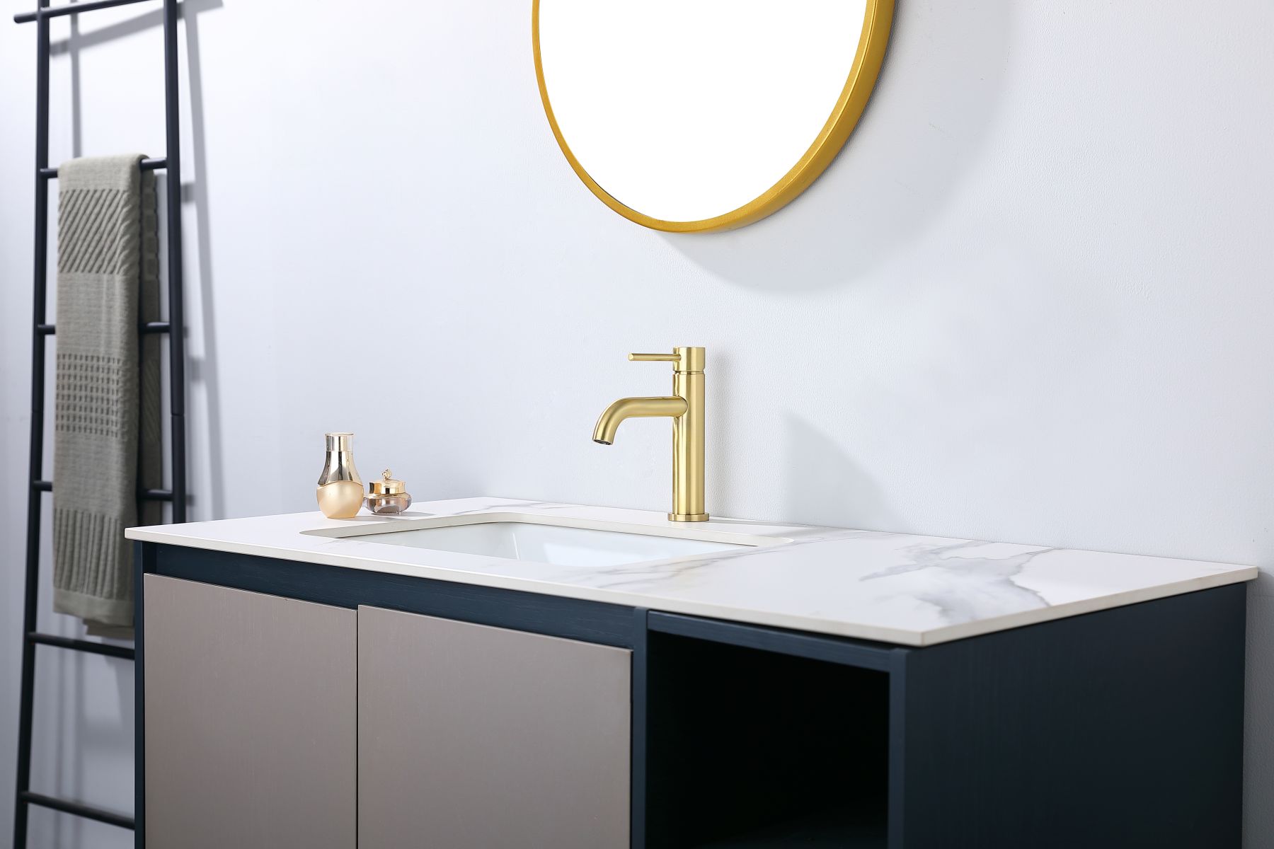 Concise Bath Fittings for Basin