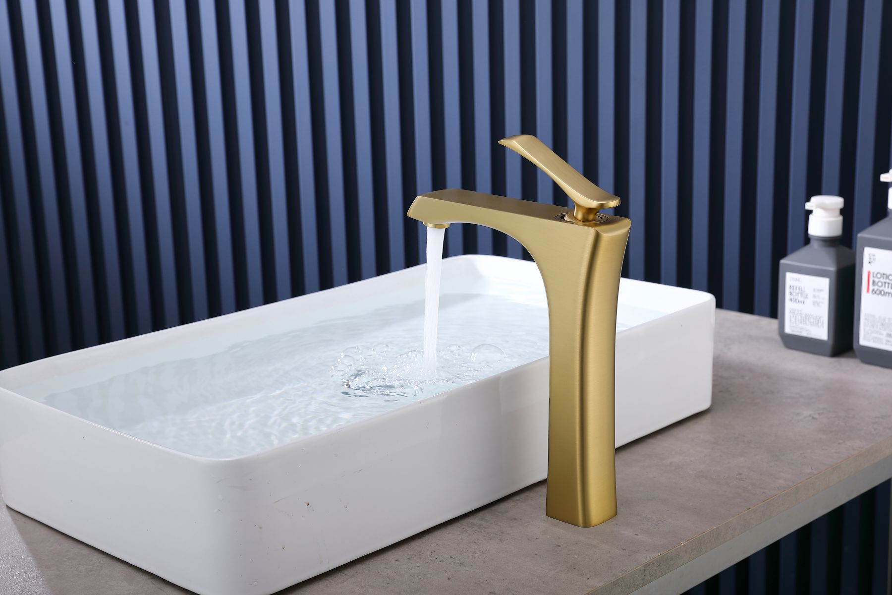 Solid Brass Vessel Sink Faucet for Bathroom