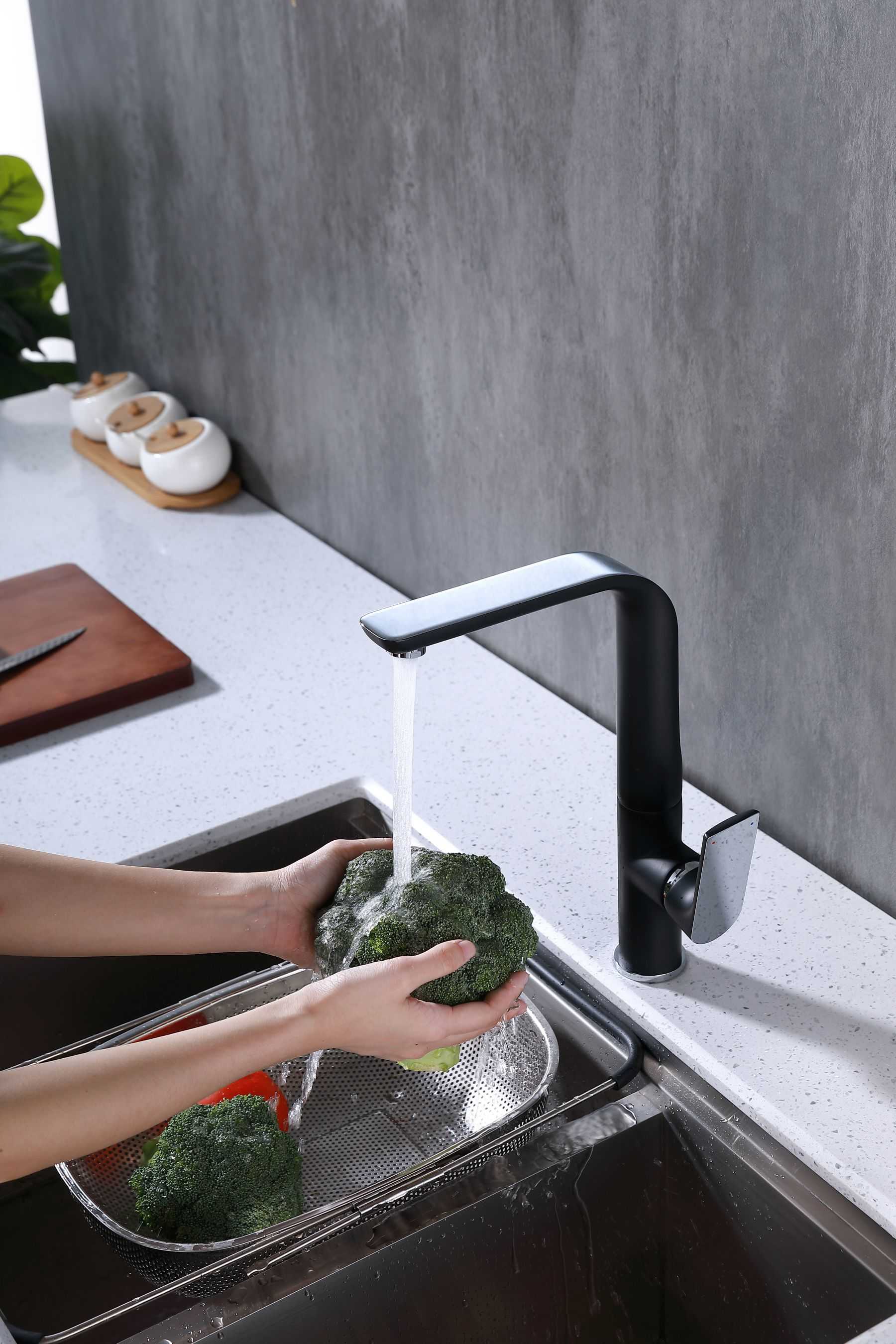Kitchen Faucet With Black And Chrome Finish