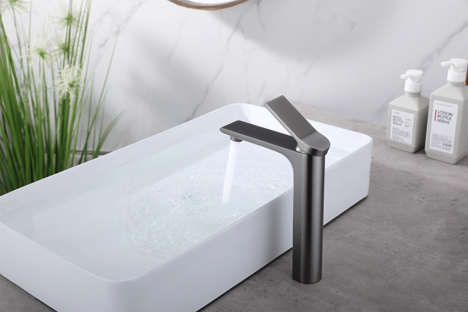 Gun-grey Single Hole Bathroom Faucet 