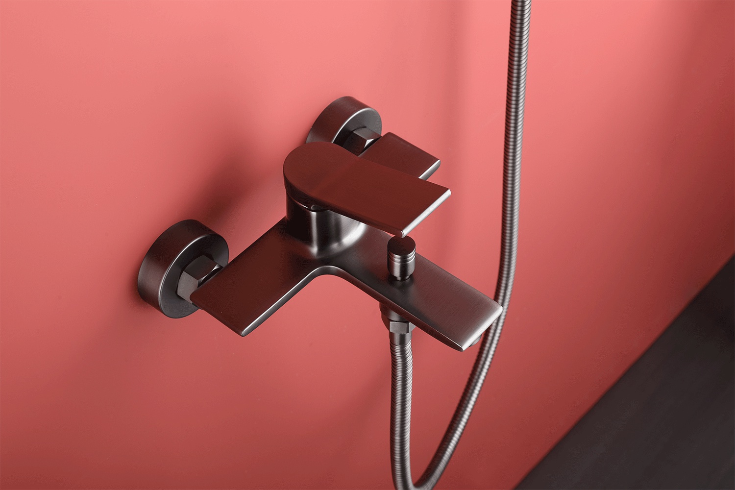 Bathtub Faucet With Handheld Shower