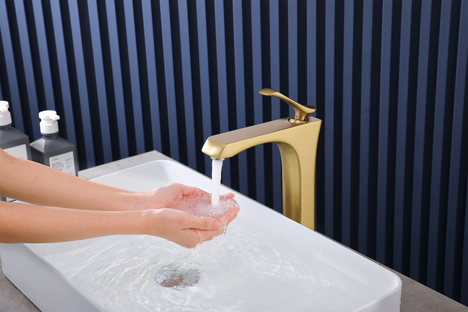 Roman pillars faucets single handle